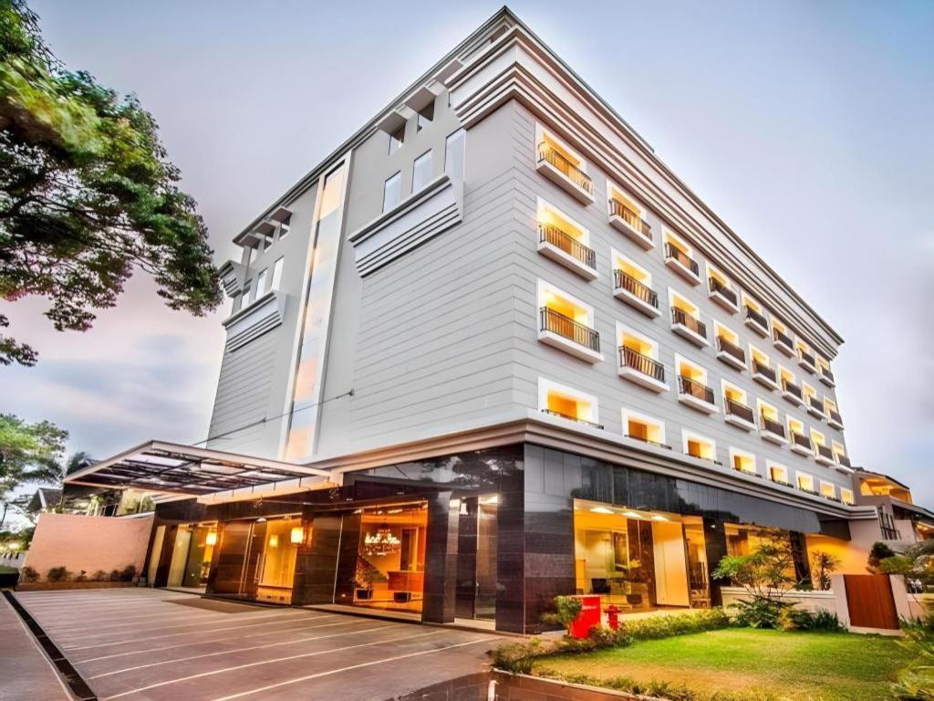 The Mirah Hotel Bogor Exterior foto